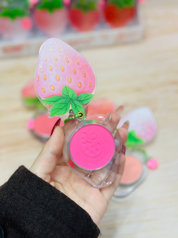 رژگونه طرح توت فرنگی برند هدی موجی | Huda Moji Strawberry Blush چهار رنگ