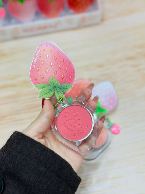 رژگونه طرح توت فرنگی برند هدی موجی | Huda Moji Strawberry Blush چهار رنگ