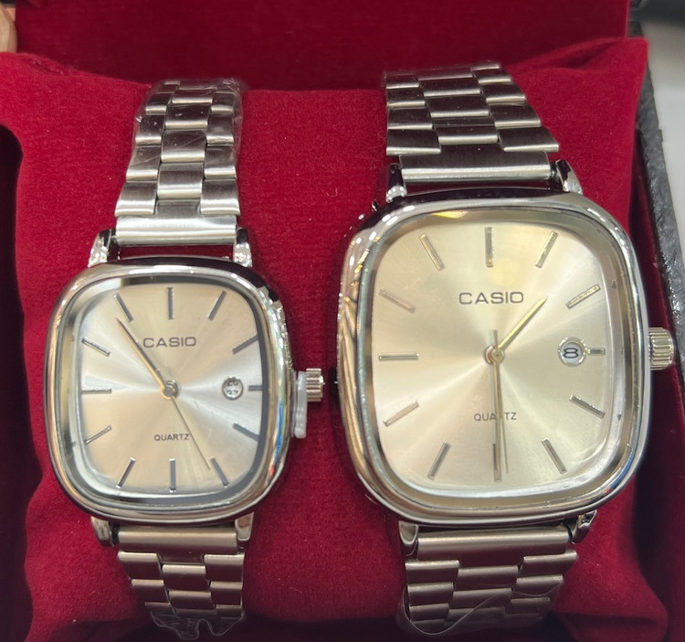 ساعت کاسیو اولد مانی زنانه ومردانه Casio -CG7887صفحه سفید
